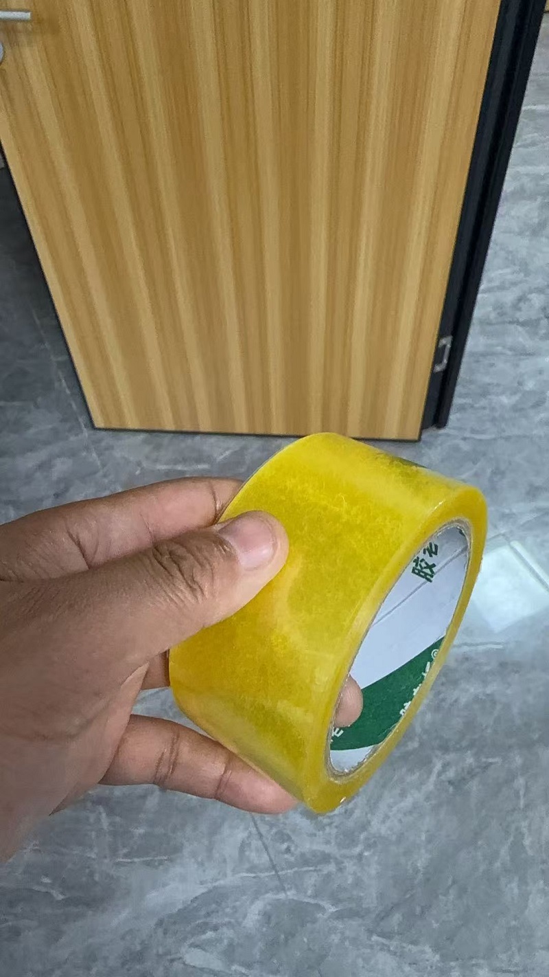 पॅकेजिंग मटेरियल उद्योगातील एक शक्तिशाली साधन सीलिंग टेपचे कार्य आणि वैशिष्ट्ये