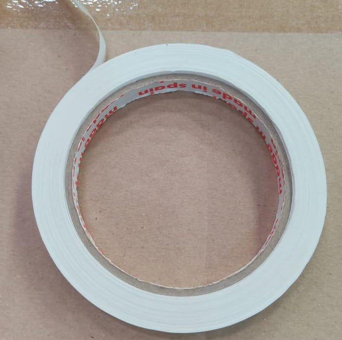 चिकट टेपचा इतिहास आणि त्यामागील उद्योग आख्यायिका