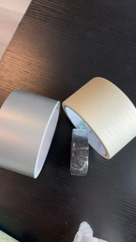 सामान्यतः वापरलेले स्वयं-चिपकणारे साहित्य आणि त्यांचे गुणधर्म