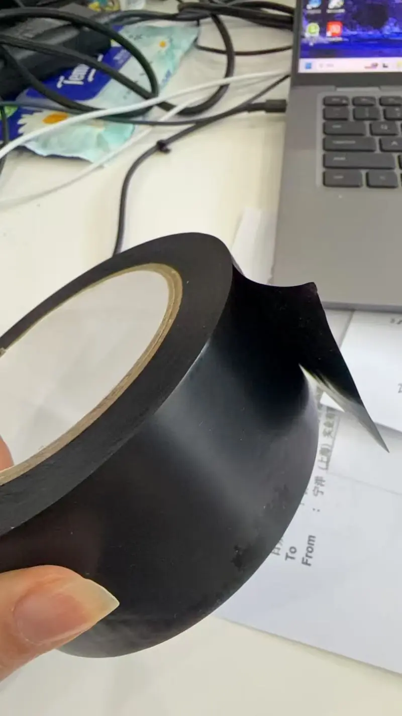 कापड टेप आणि 